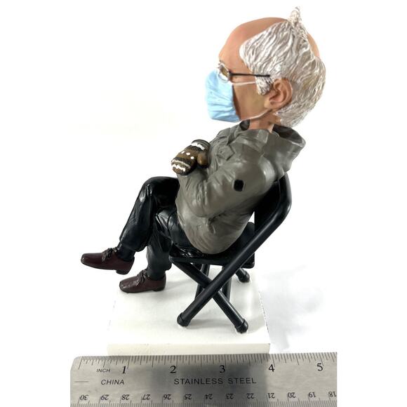 Bernie Sanders Sitting Bobblehead 2021 Inauguration Day Limited Edition #21678 - Picture 4 of 6